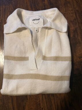 aerie Ivory and Tan Striped V‑Neck Collared Sweater